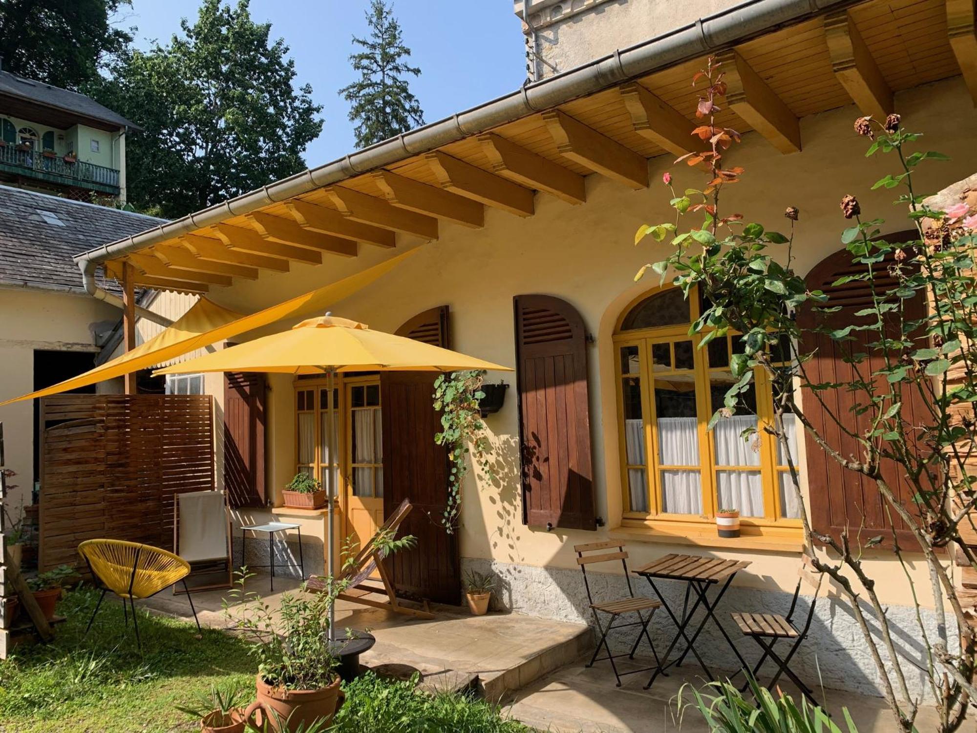 Charmant Appartement Sur Cour, Le Berlingott Bagnères-de-Bigorre Εξωτερικό φωτογραφία